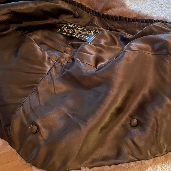Fur Stole with satin lined collar. Vintage . Brown - Picture 9 of 13